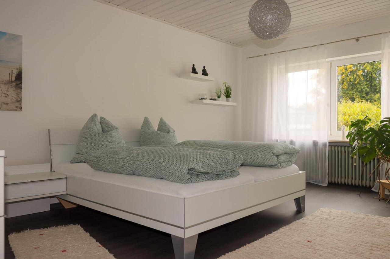 Buchen Blick - Ruhige Moderne Ferienwohnung 82Qm. Фихтельберг Экстерьер фото